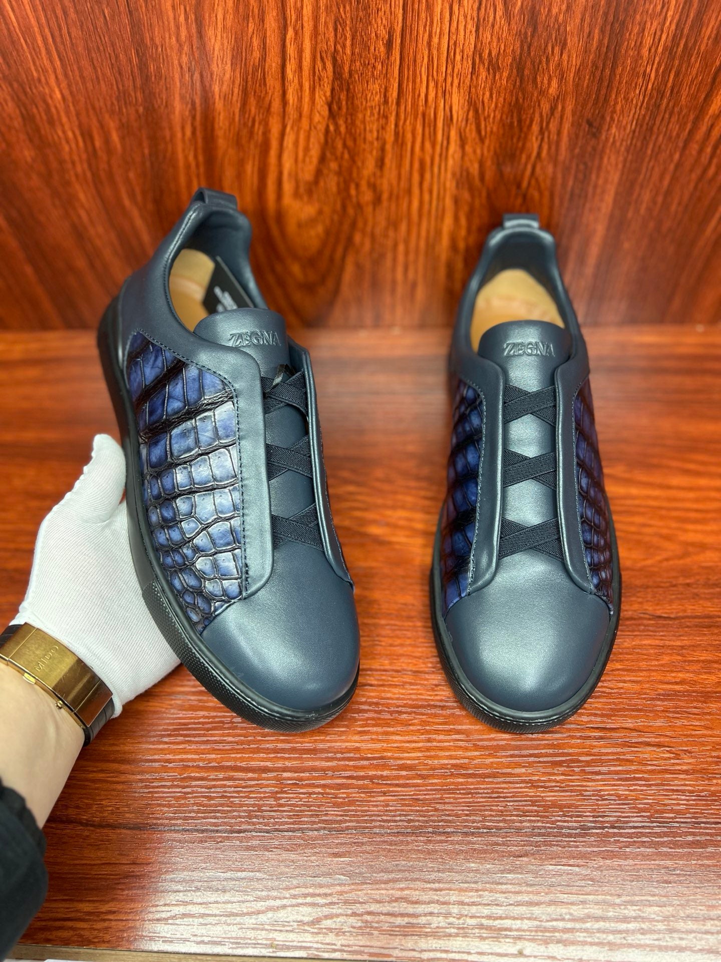 Shoes made of genuine crocodile skin