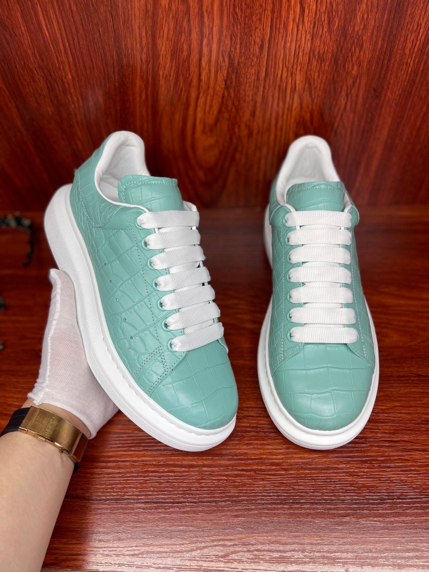 Shoes made of genuine crocodile skin