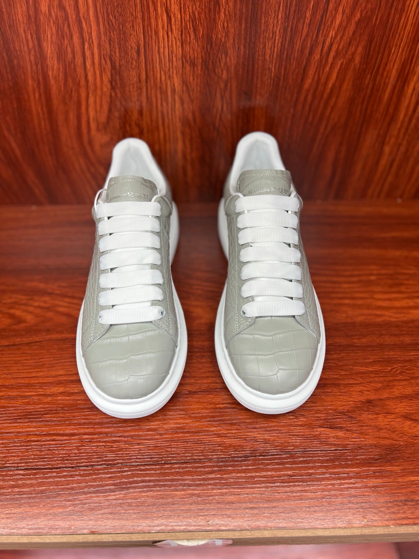 Shoes made of genuine crocodile skin