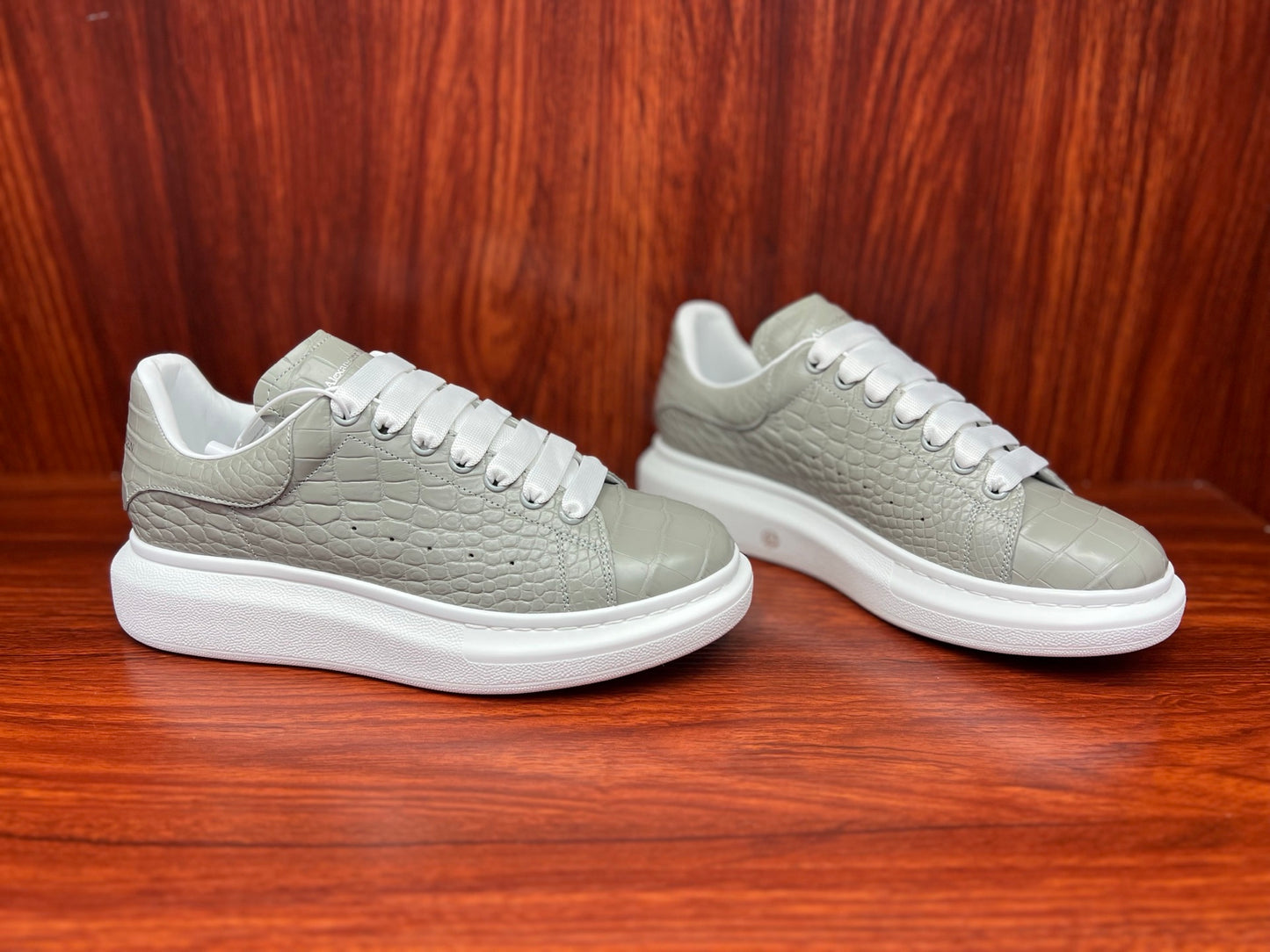 Shoes made of genuine crocodile skin