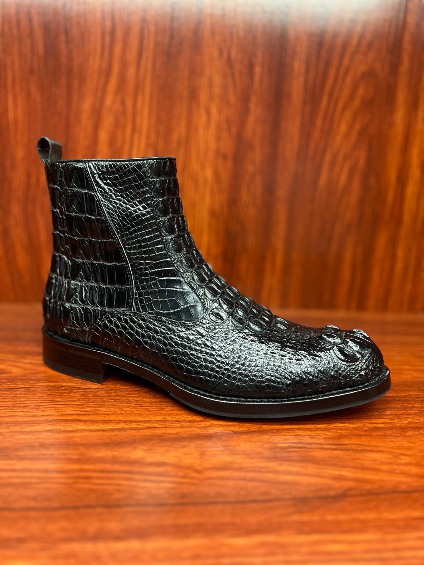 Real crocodile skin, handcrafted crocodile skin boots