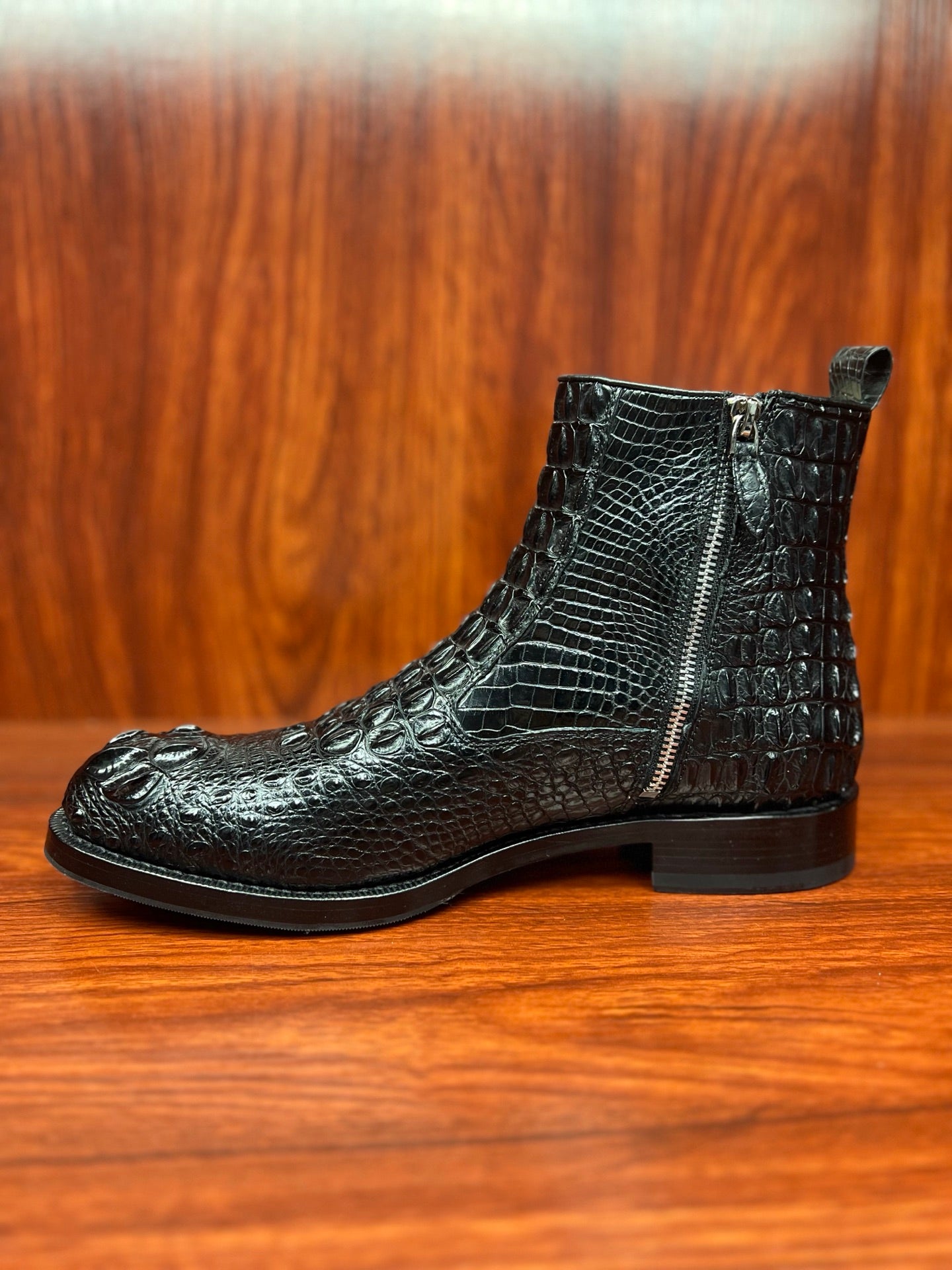 Real crocodile skin, handcrafted crocodile skin boots