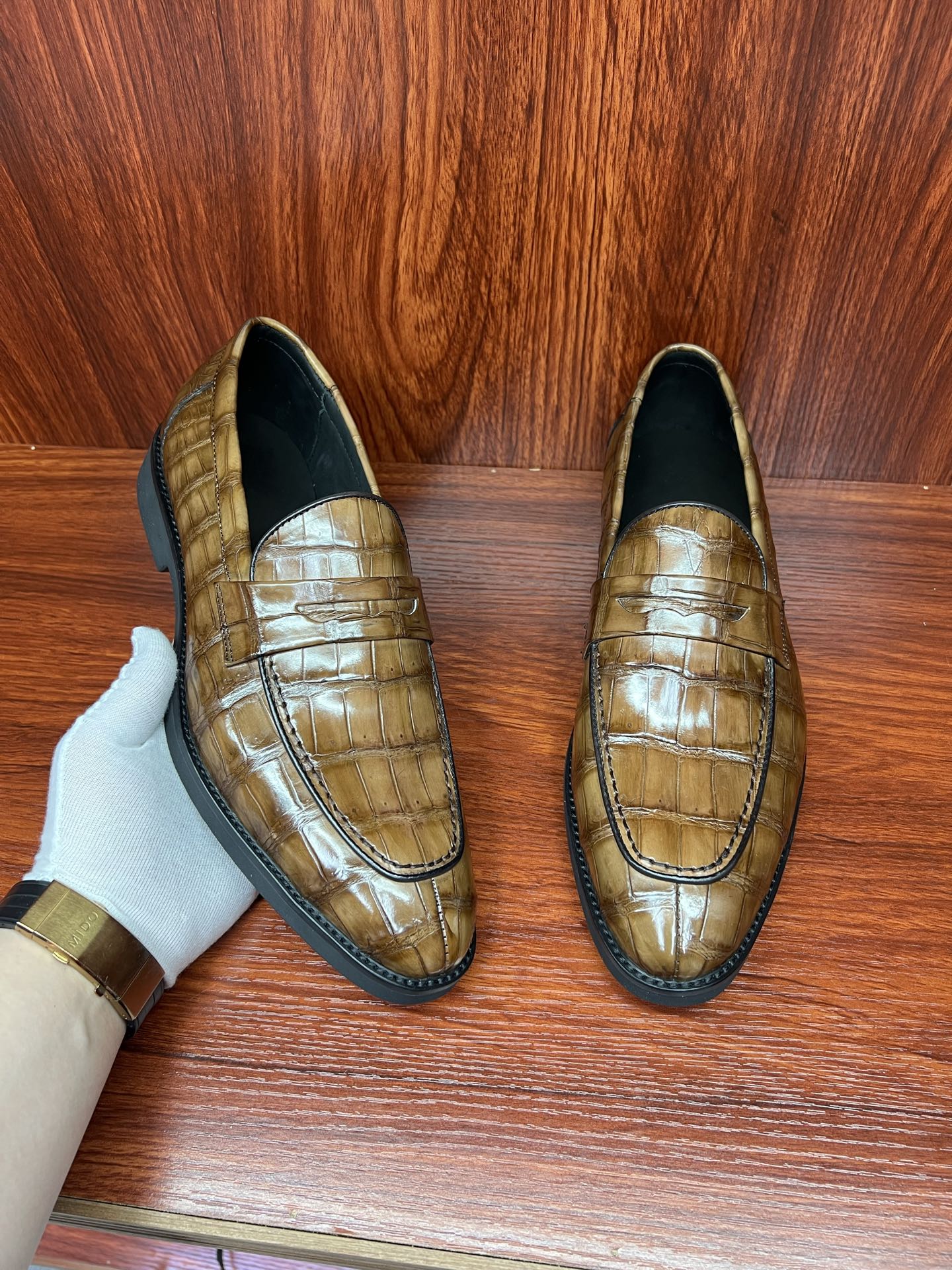 Real crocodile skin handcrafted colored business shoes