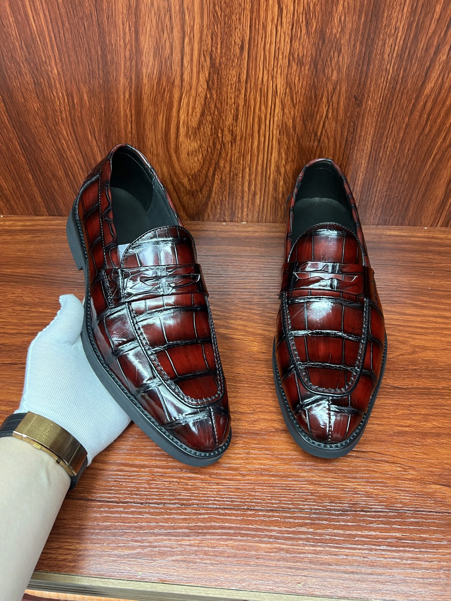 Real crocodile skin handcrafted colored business shoes
